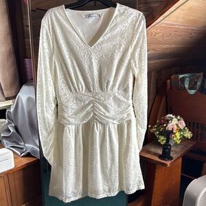 White Lace Long Sleeve Dress Women’s Large Ruched Waist Aooksmery